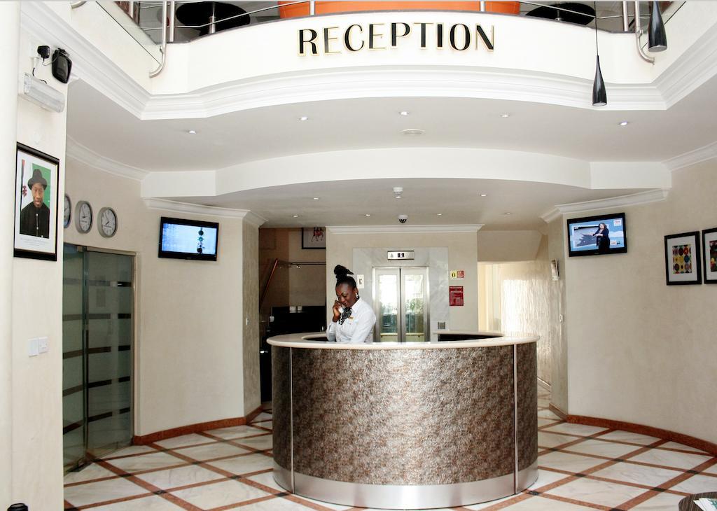 Morning Side Suites Aliayabiagba Экстерьер фото
