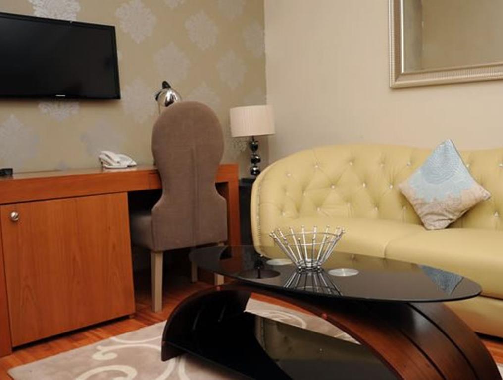 Morning Side Suites Aliayabiagba Экстерьер фото