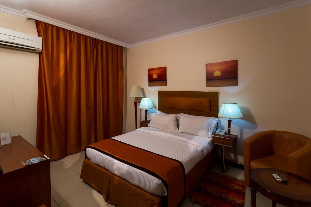 Morning Side Suites Aliayabiagba Экстерьер фото